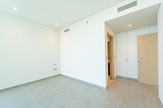 Burj & Canal Views | Viewable | High Floor, picture 6