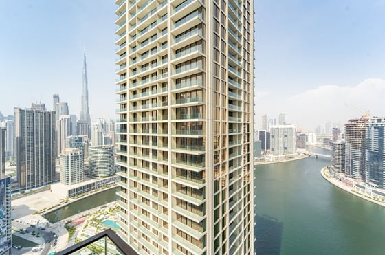 Burj & Canal Views | Viewable | High Floor, picture 4