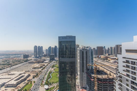 Huge Layout | High Floor | Vacant Now..., picture 27