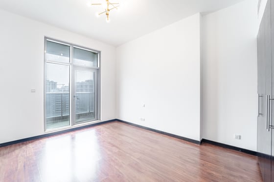 Huge Layout | High Floor | Vacant Now..., picture 17