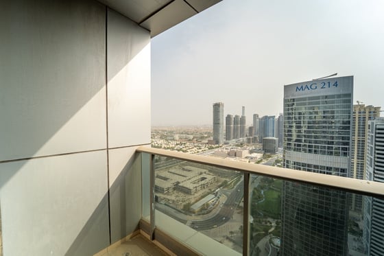 Huge Layout | High Floor | Vacant Now..., picture 19