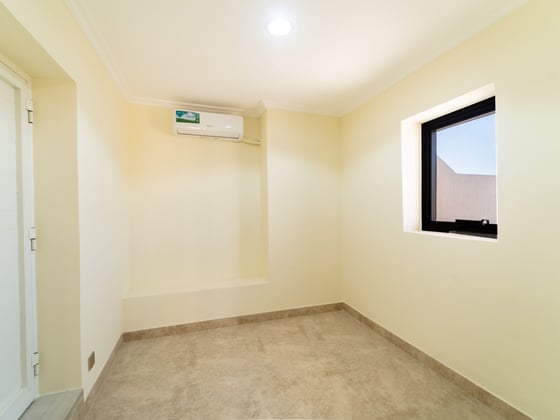 Corner Townhouse | Vacant Now | Close to School, picture 19