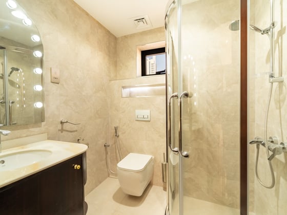 Corner Townhouse | Vacant Now | Close to School, picture 13