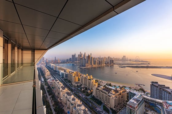 2-bedroom apartment for rent in Palm Tower, Palm Jumeirah, picture 1