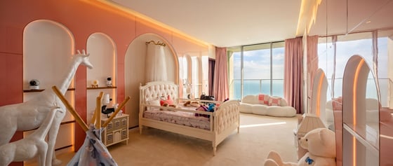 Exclusive | Trophy | Ultra Luxury | Vacant, picture 23