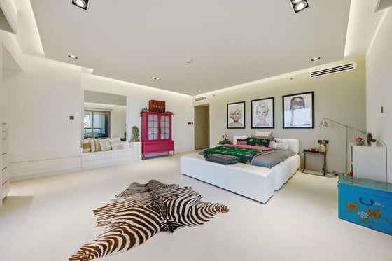 Ultra Luxury Sky Penthouse  | 360° Sea Views  |  Fully Upgra, picture 32