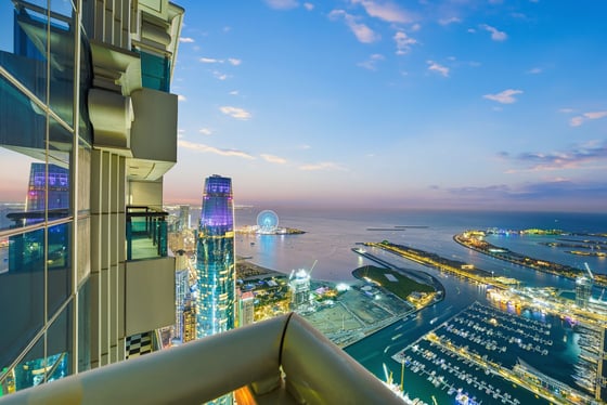 Ultra Luxury Sky Penthouse  | 360° Sea Views  |  Fully Upgra, picture 4