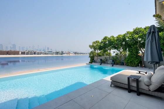 Beautifully Renovated | Private Spa | High Number, picture 18