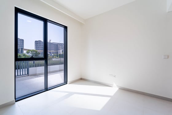 Oversized Terrace | Pool & Park Views | Vacant Now, picture 16