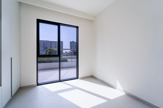 Oversized Terrace | Pool & Park Views | Vacant Now, picture 11