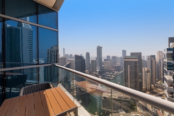 Marina View | Vacant On Transfer | Upgraded, picture 1