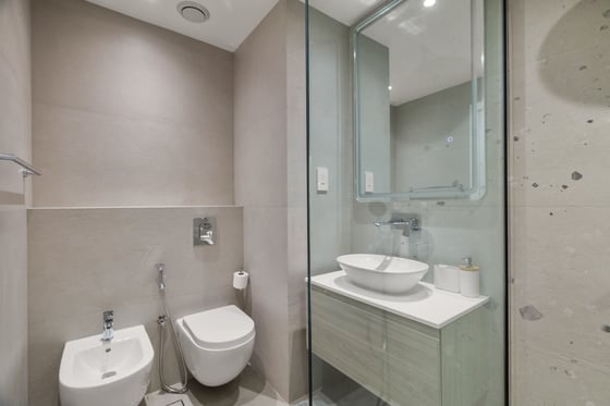 Marina View | Vacant On Transfer | Upgraded, picture 12