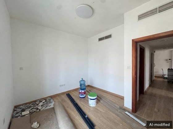 Full Refurb in Process | 2 Bed + Study | Pool View, picture 7