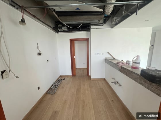 Full Refurb in Process | 2 Bed + Study | Pool View, picture 9