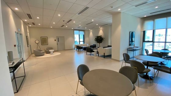 Spacious Layout | Vacant Soon | Direct Mall Access, picture 16
