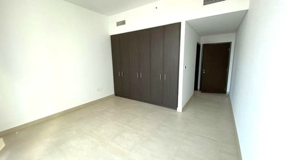 Spacious Layout | Vacant Soon | Direct Mall Access, picture 7