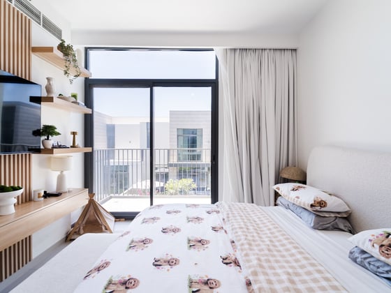 Near to Pool | Vacant | Multiple Options, picture 8