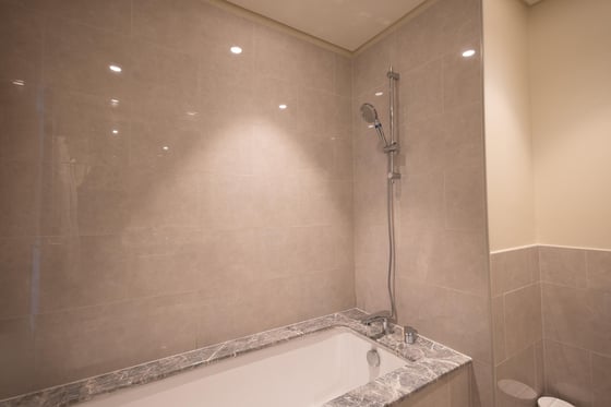 High-End Furnished | High Floor | Vacant Soon, picture 18