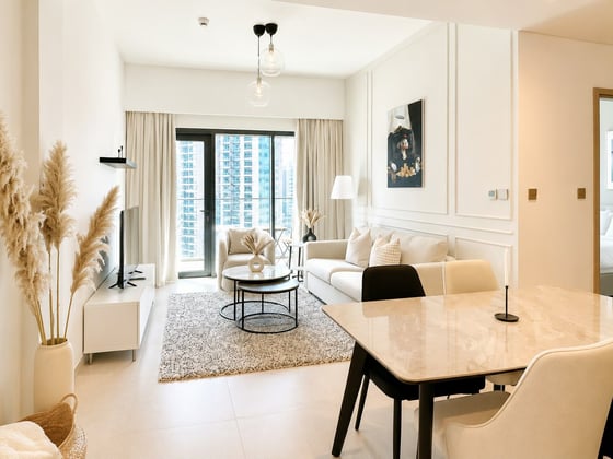 Fully Furnished | Prime Location | Mid Floor, picture 2