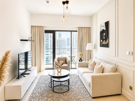 Fully Furnished | Prime Location | Mid Floor, picture 1