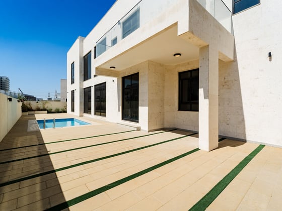 Park Backing | Pool | Maid's | Spacious., picture 2