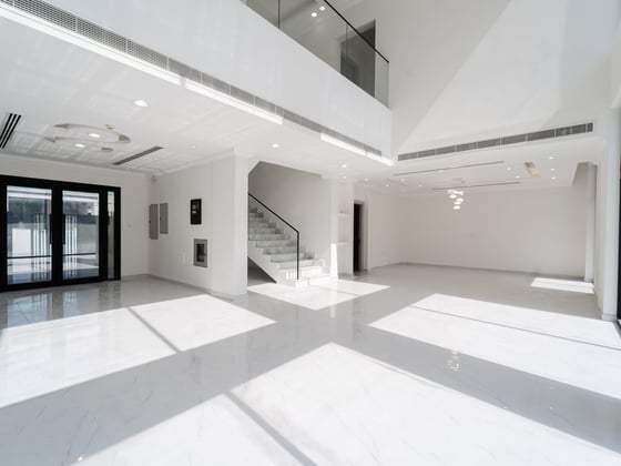 Park Backing | Pool | Maid's | Spacious., picture 5