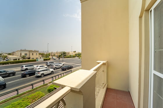 Green Belt | Close to Pool & Park | Vacant Soon, picture 8