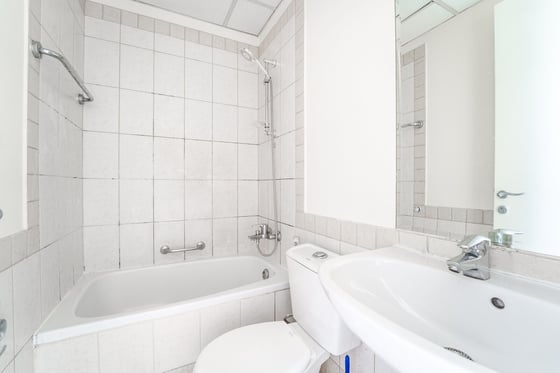 Green Belt | Close to Pool & Park | Vacant Soon, picture 18