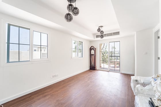Green Belt | Close to Pool & Park | Vacant Soon, picture 2