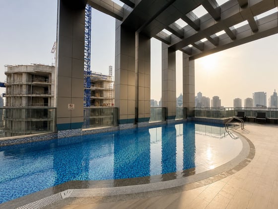 Luxury Upgraded Apartment | High Floor | Stunning Views, picture 13