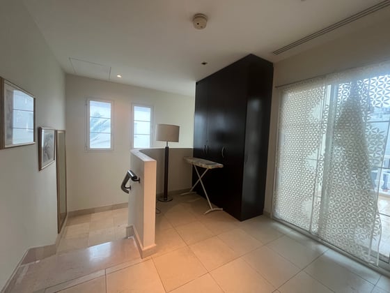 Fully Furnished | Amazing Location | Private Pool, picture 6
