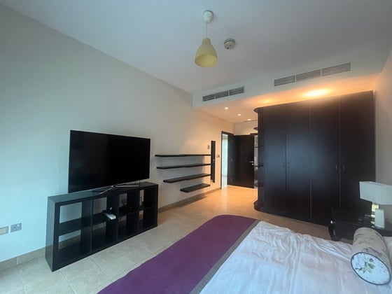 Fully Furnished | Amazing Location | Private Pool, picture 11
