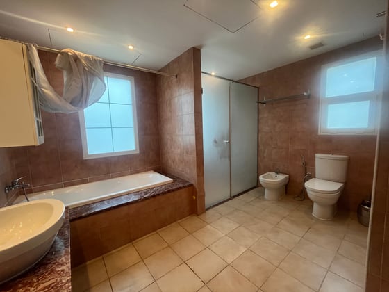Fully Furnished | Amazing Location | Private Pool, picture 12