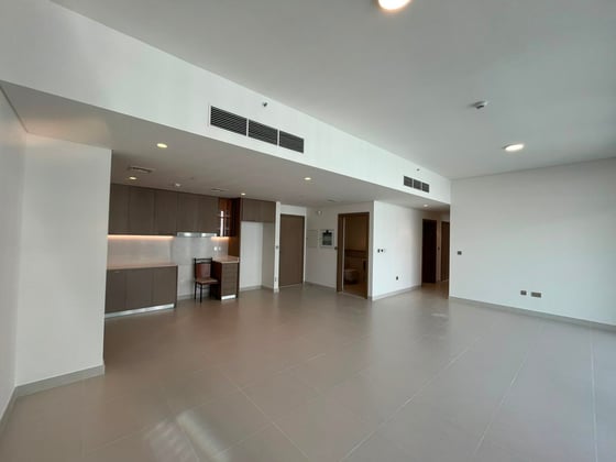 Brand New | Water View | Vacant........., picture 3