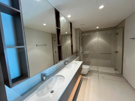 Brand New | Water View | Vacant........., picture 12