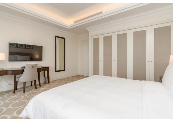 Luxurious | Panoramic Skyline Views | Penthouse, picture 30