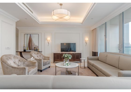Luxurious | Panoramic Skyline Views | Penthouse, picture 18