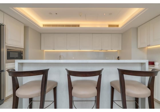 Luxurious | Panoramic Skyline Views | Penthouse, picture 19
