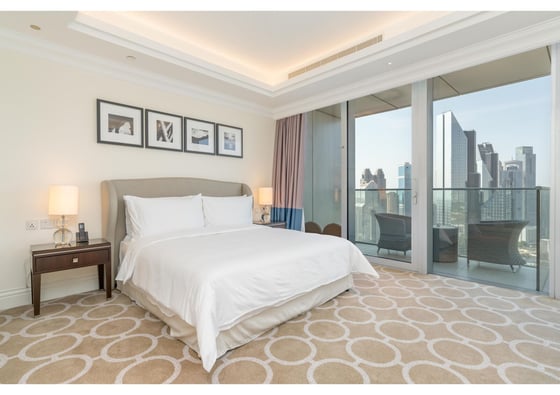 Luxurious | Panoramic Skyline Views | Penthouse, picture 5
