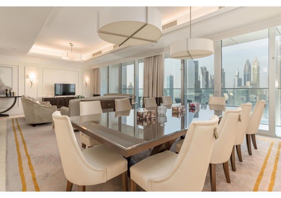 Luxurious | Panoramic Skyline Views | Penthouse, picture 3