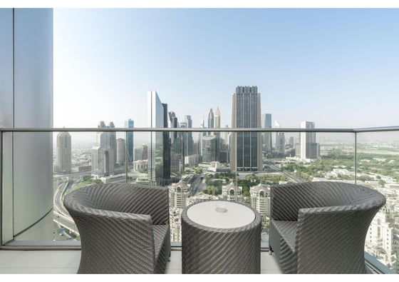Luxurious | Panoramic Skyline Views | Penthouse, picture 32
