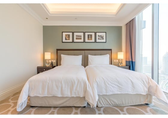 Luxurious | Panoramic Skyline Views | Penthouse, picture 10