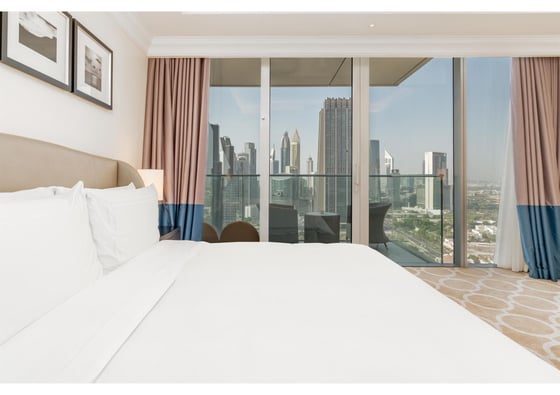 Luxurious | Panoramic Skyline Views | Penthouse, picture 21