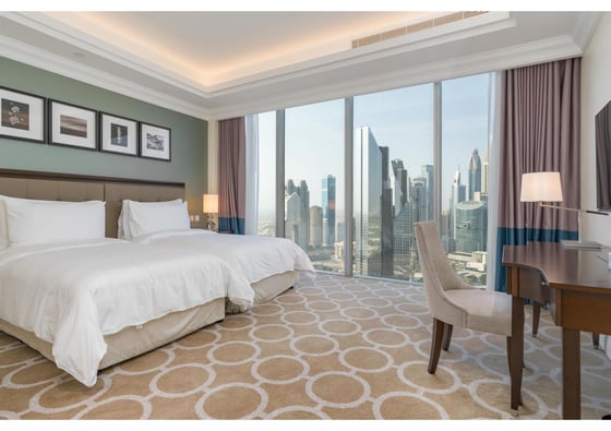 Luxurious | Panoramic Skyline Views | Penthouse, picture 9
