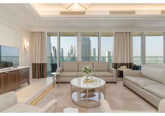 Luxurious | Panoramic Skyline Views | Penthouse, picture 4