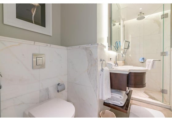 Luxurious | Panoramic Skyline Views | Penthouse, picture 16