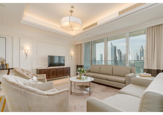 Luxurious | Panoramic Skyline Views | Penthouse, picture 1