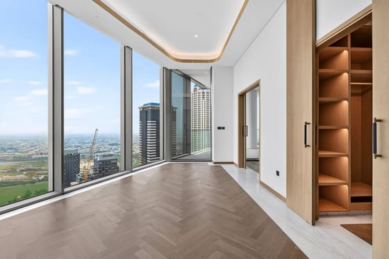 Full-floor 5-bedroom penthouse for sale in Jumeirah Living, picture 9
