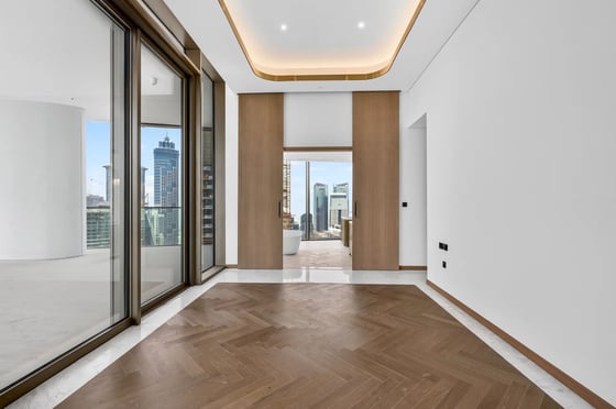 Full-floor 5-bedroom penthouse for sale in Jumeirah Living, picture 11