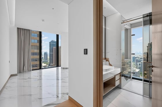 New 4-bedroom penthouse with panoramic Internet City views, picture 14